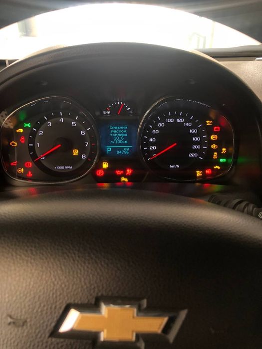 Продам каптиву 4 17 год выпуска белый жемчуг