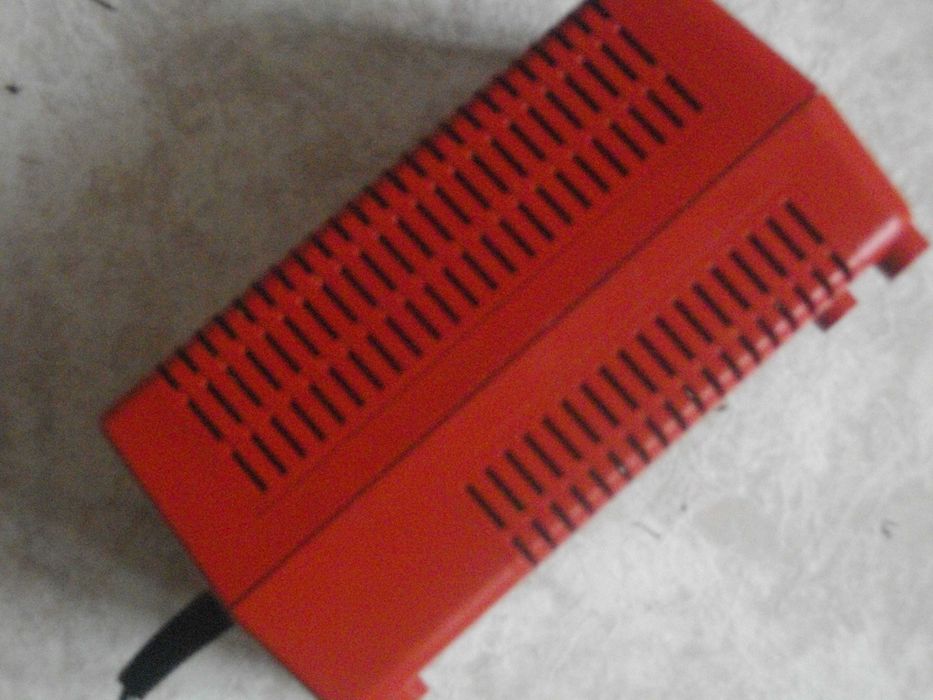 21V/18V Зарядно Универсално Кръгли Батерии HILTI  12V/BOSCH 1,9A-14,4V