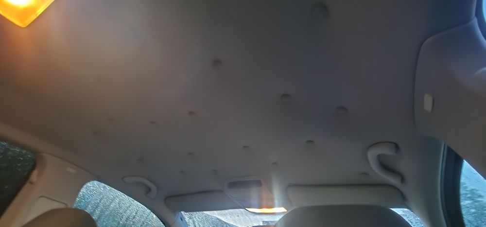 Vând Volkswagen Golf 5 1.6 mpi