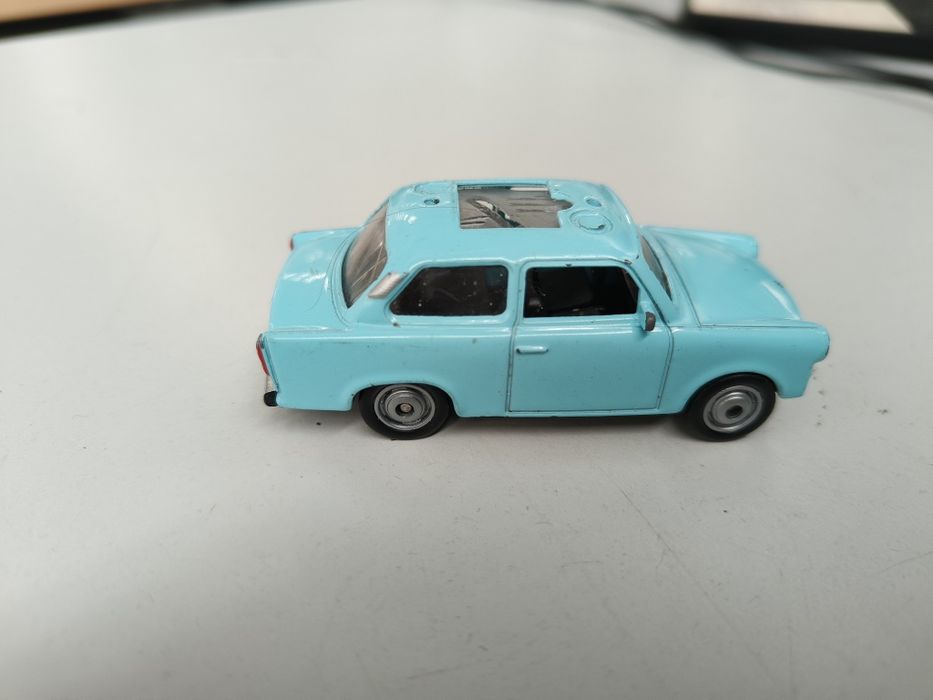 Macheta Trabant 601 Citroen Ford Ferrari