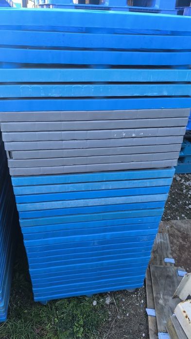 Пластмасови палети 120/80