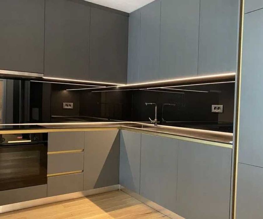 Дава се под наем Тристаен апартамент в Пловдив, Тракия - 87 кв.м за 326.4 € - Снимка #1