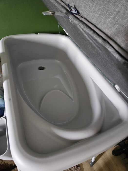 Masa de infasat Chicco