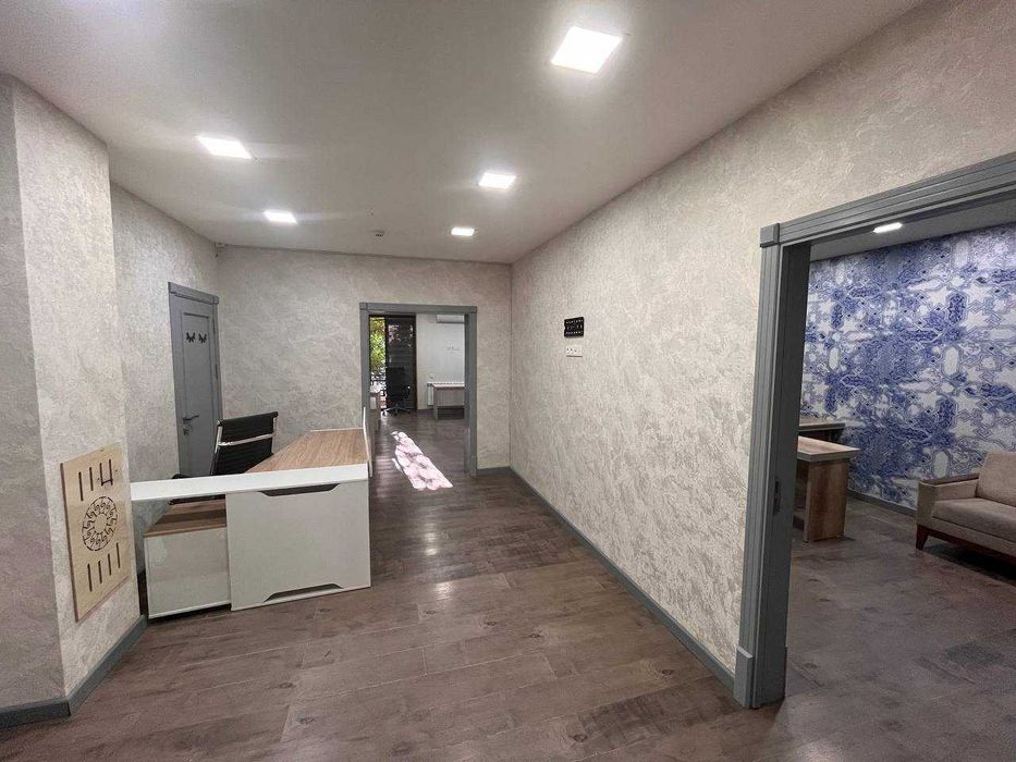 офис недалеко от метро Космонавты. Аренда