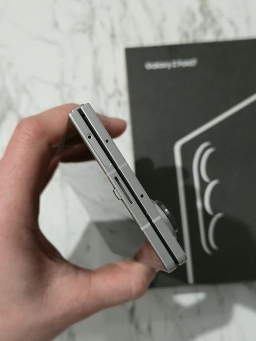 Vand/schimb Samsung Z Fold7 256gb