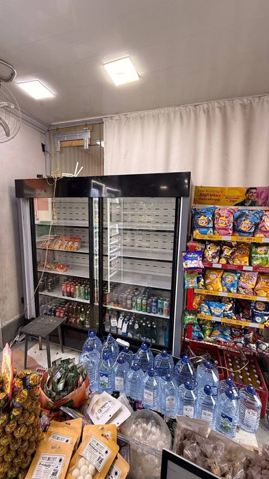 Холодильник витрина