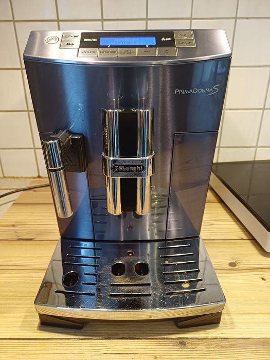 Кафе машина Delonghi Prima Donna S