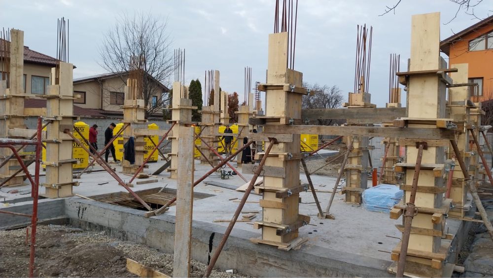 Echipa.Executam constructii la rosu/interioare( FIRMA)