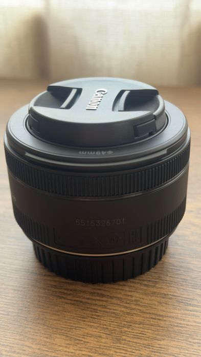 Canon EF 50mm f/1.8 STM