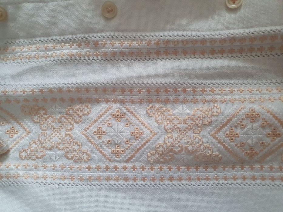 Cămașă tradițională