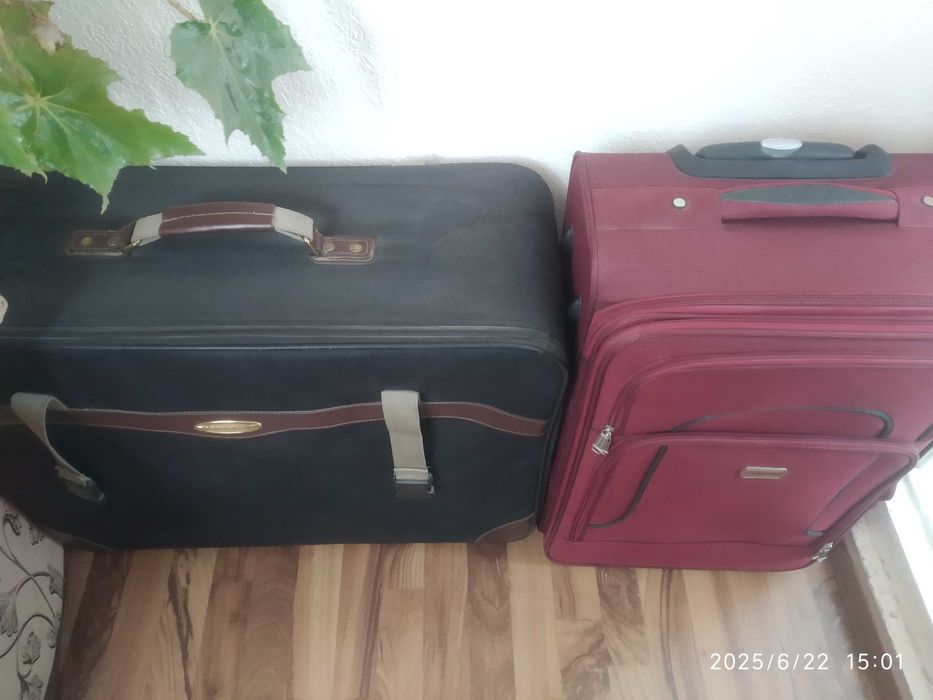 Чемоданы, из плотной ткани, 70/52/26см и чуть поменьше