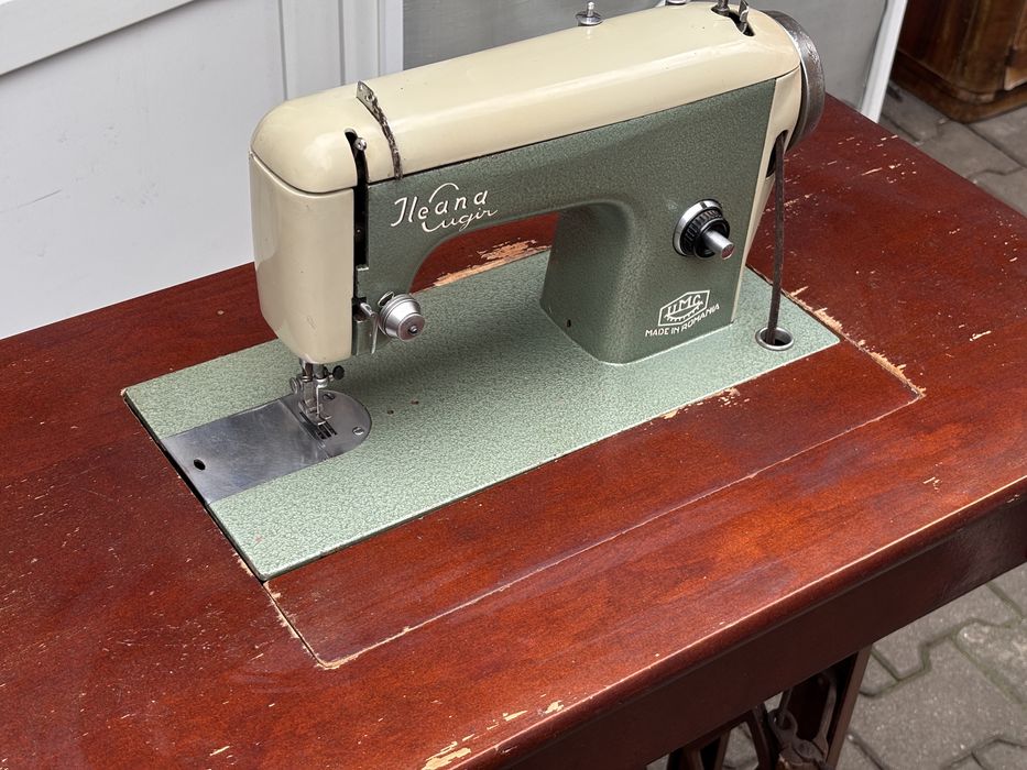 Mașină de cusut Ileana