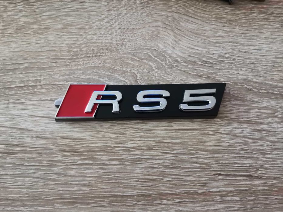 Предна решетка сребриста емблема Audi Ауди RS5