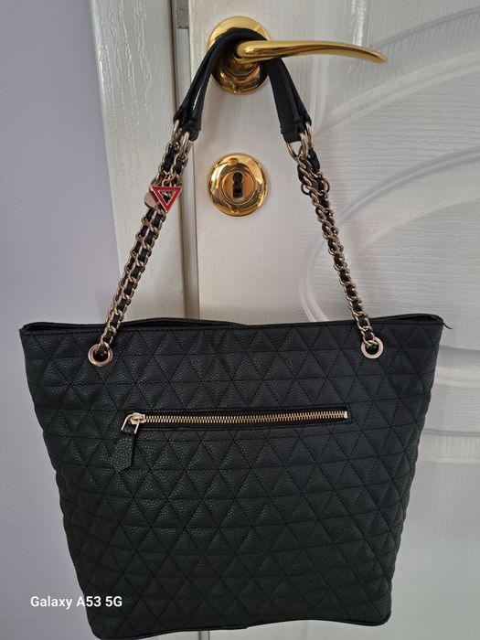 Дамска чанта - Guess