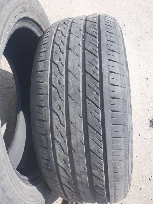 Продам шины 2 штуки