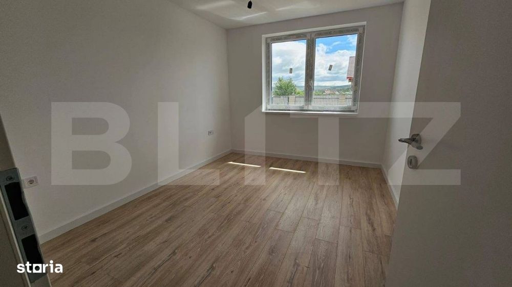 Casa de vanzare,100mp, cu 4 camere, zona Partos