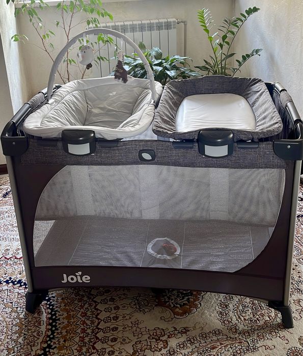 Продам манеж ilovi