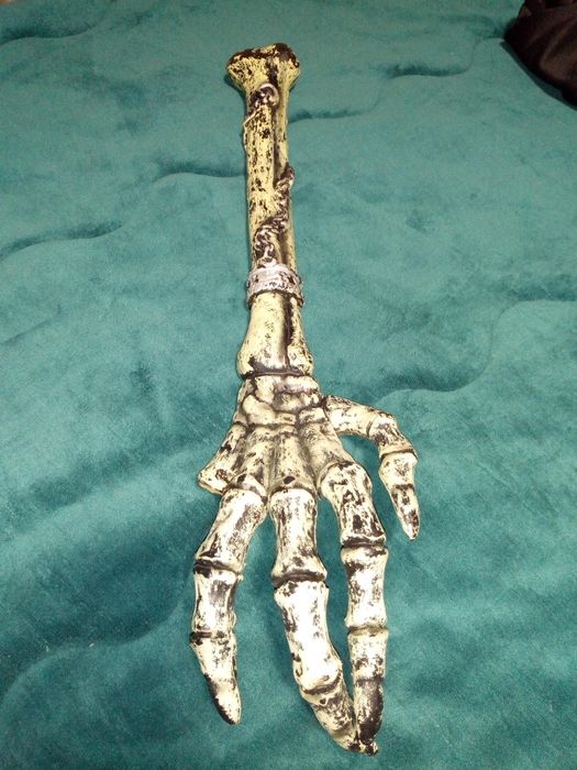 Хелоуин маски и др. аксесоари/цени в описанието