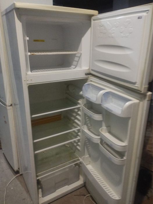 Продам холодильник
