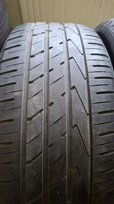 2бр летни гуми Hankook 235 55 18