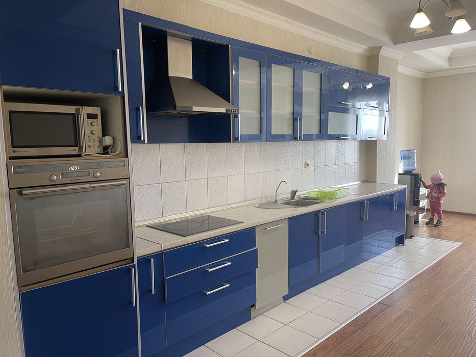 Кухонный гарнитур