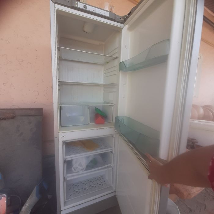 Холодильник бирюса