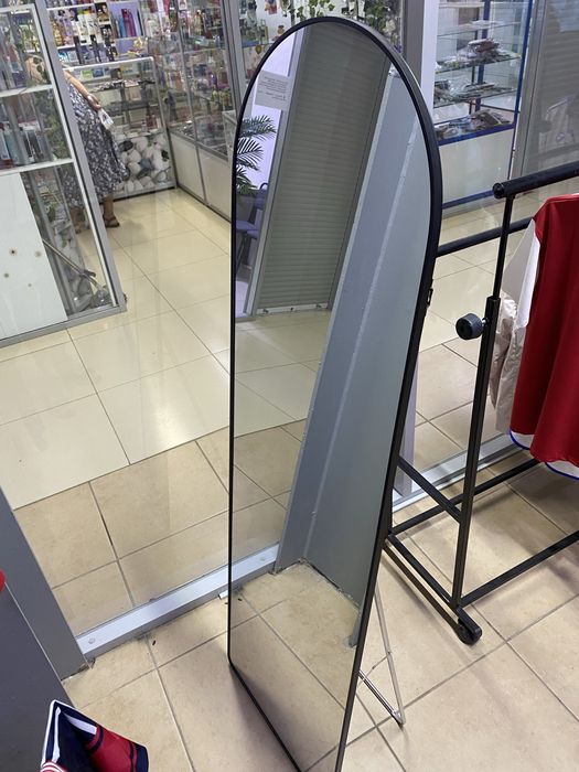 Продам зеркало напольное