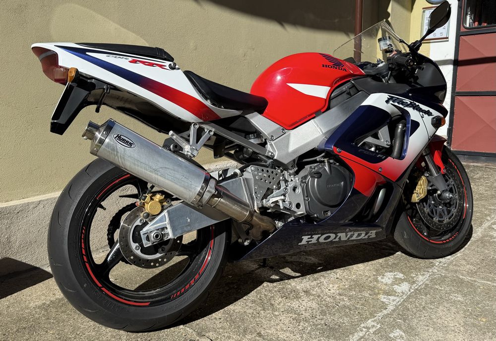 Honda CBR 929 RR- Pret fix pana in 20.04