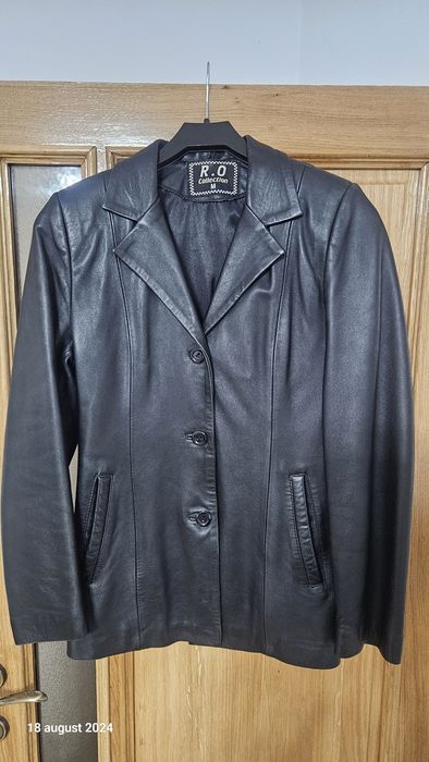 Geaca de piele tip sacou