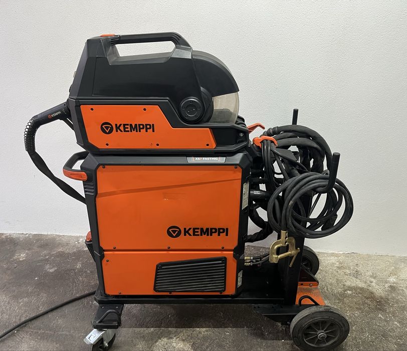 Синергичен телеподаващ апарат Kemppi X5P FastMig 400A  Pulse