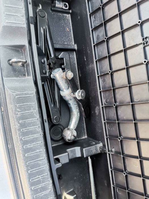 Toyota corolla verso 2.2D4D 100KW   2AD FTV FHV за части