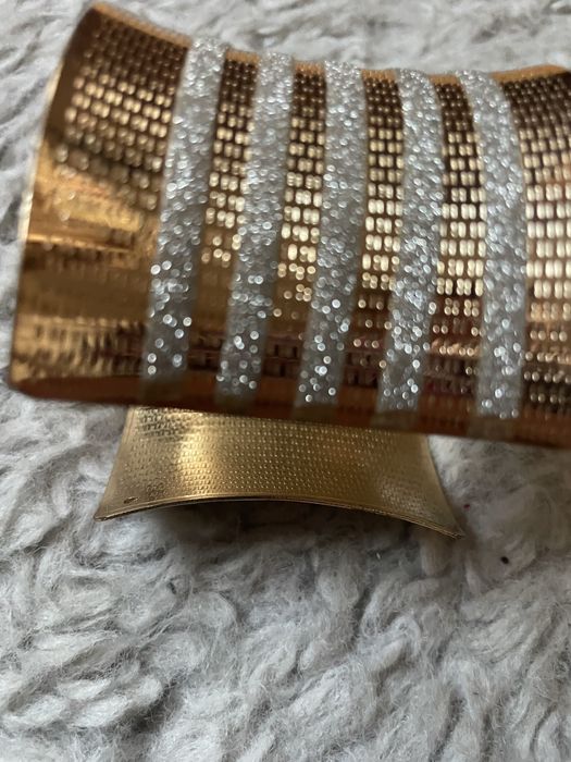 Bijuterii si gablonțuri