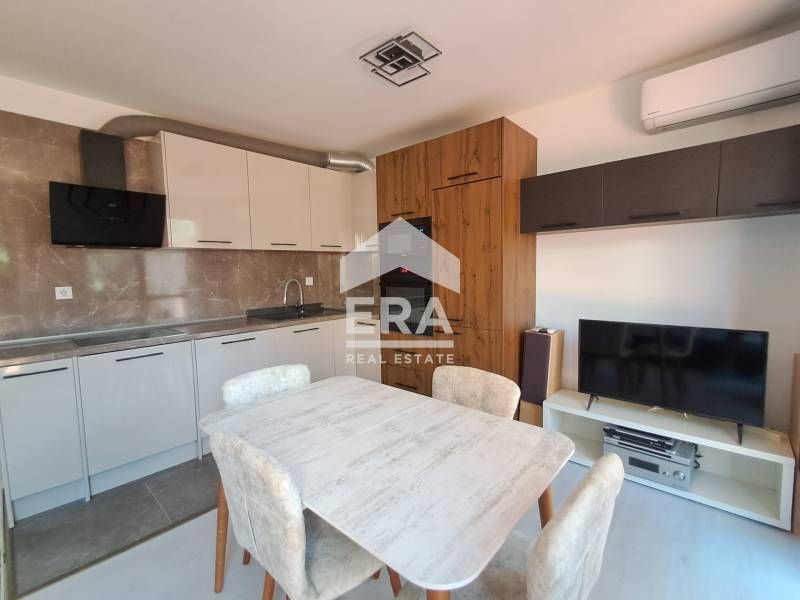 Продава се Тристаен апартамент в Варна, Бриз - 99 кв.м за 1506 €/кв.м - Снимка #1