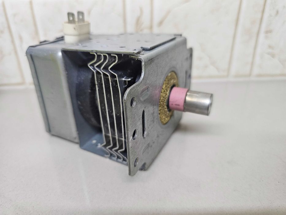 Продам магнетрон от микроволновки