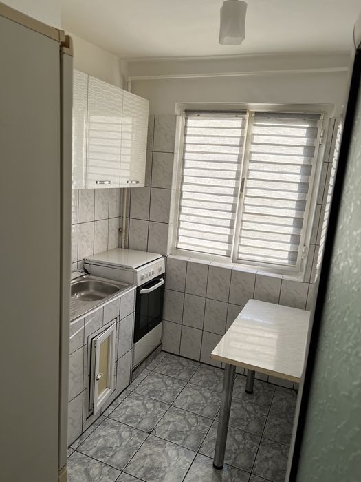 Inchiriez apartament 2 camere