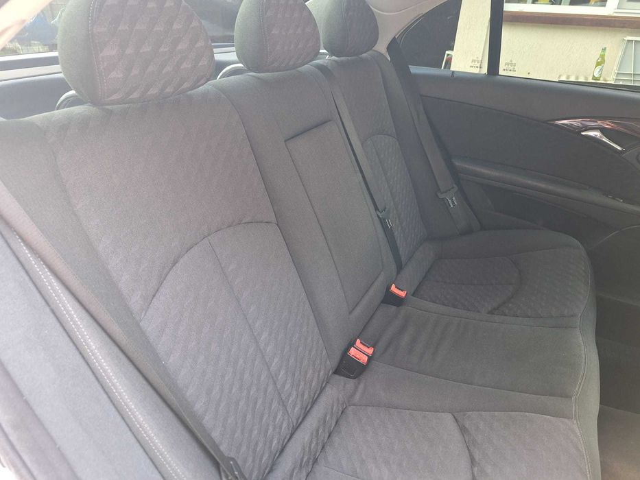 Mercedes E-Class Classic 2.2 CDi 2004