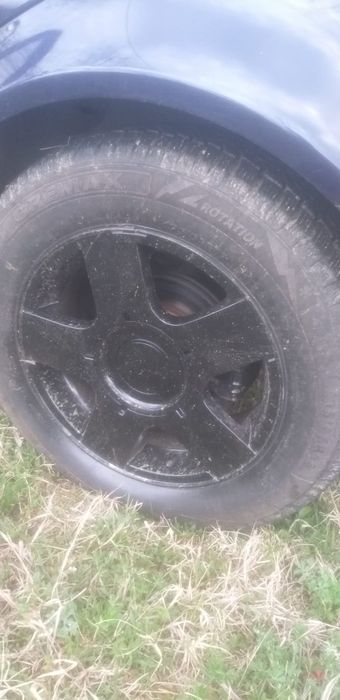 Vând set jante cu tot cu ,cauciucuri