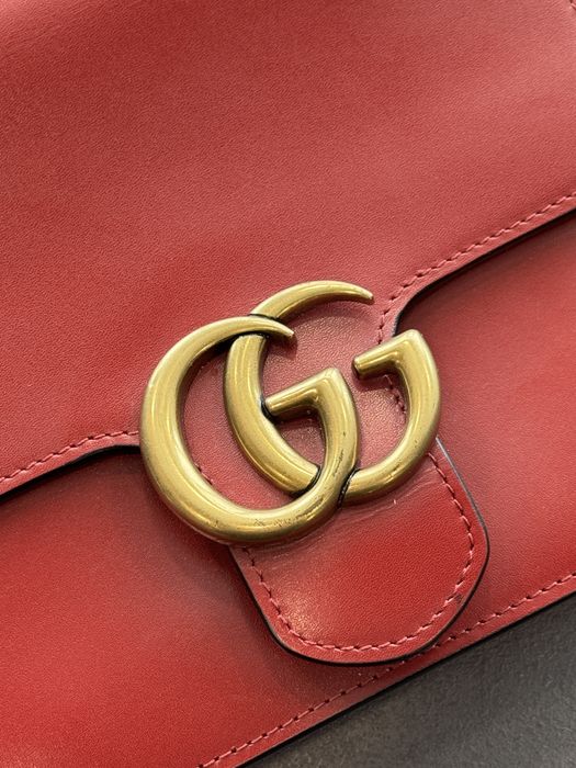 Дамка чанта Guccu / GG Marmont