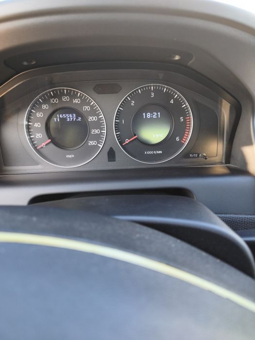 Volvo xc60 D5 пет цилиндров дизел на Волво