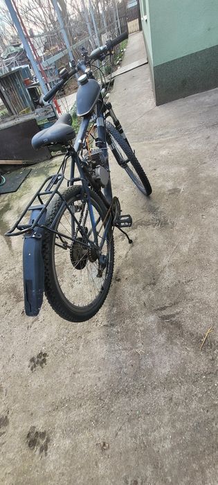 De vanzare  valea roșie com mitreni