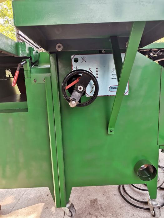 Masini tamplarie, scule si unelte pentru tamplarie.