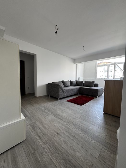 Apartament 3 camere de vânzare – Breaza de Sus, Prahova – 73.000 € (negociabil)