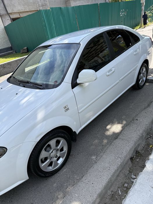 Продаю свою ласетти, не битая, не крашенная