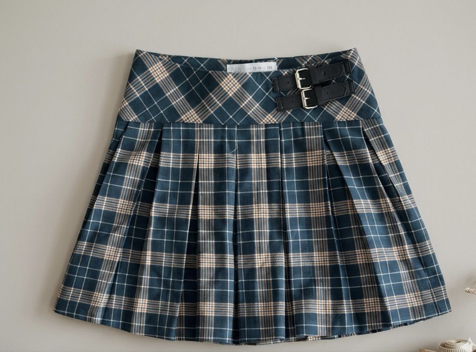 Карирана пола zara