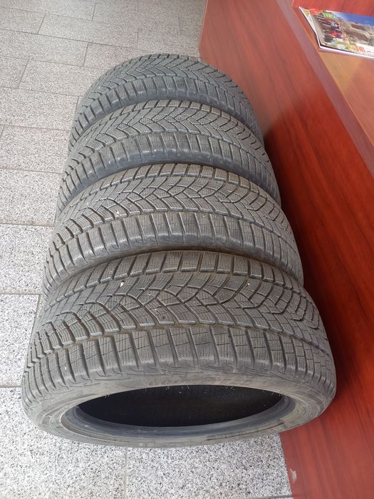 4 бр. зимни гуми 225/50 R17 GOODYEAR  ULTRAGRIP PERFORMANCE  DOT 20 Г.