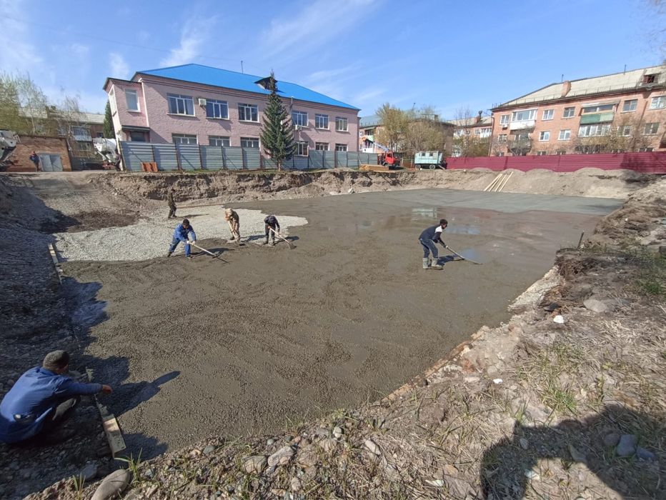 Услуги заказ аренда самосвала