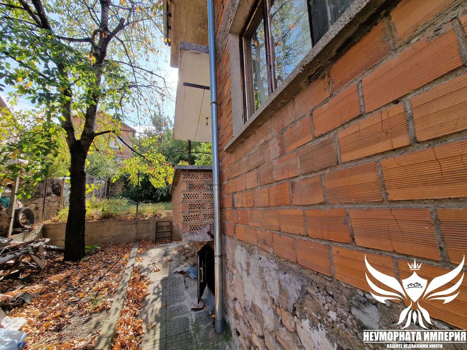 Продава се Къща в Асеновград - 424 кв.м за 399 €/кв.м - Снимка #22