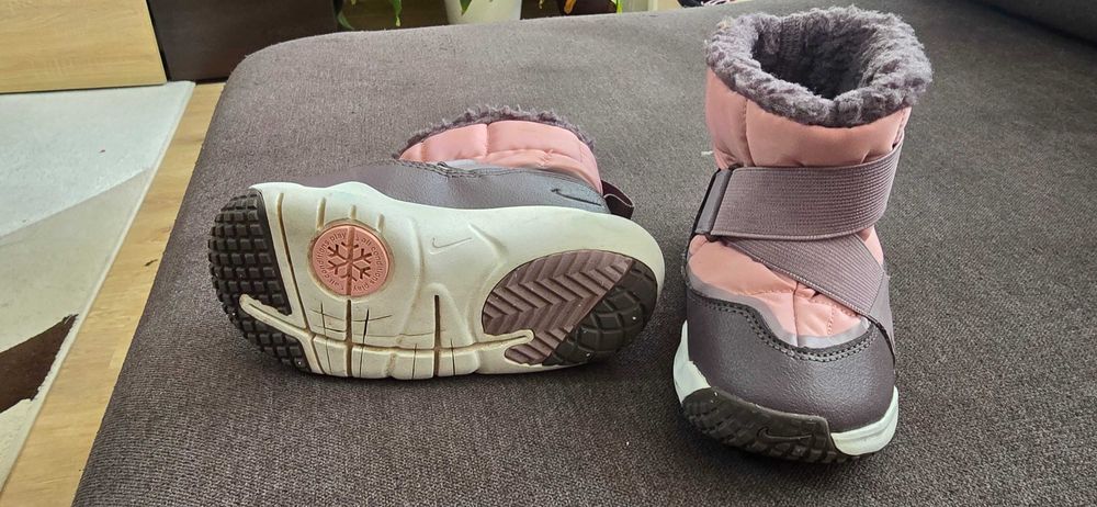 Водонепропускливи Детски обувки Nike номер 25