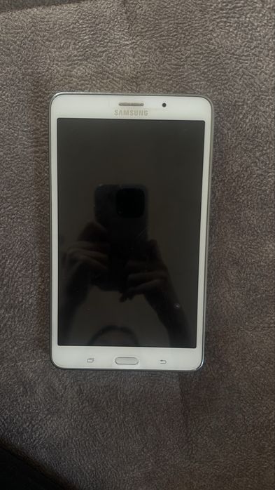 Планшет Samsung Galaxy Tab 4