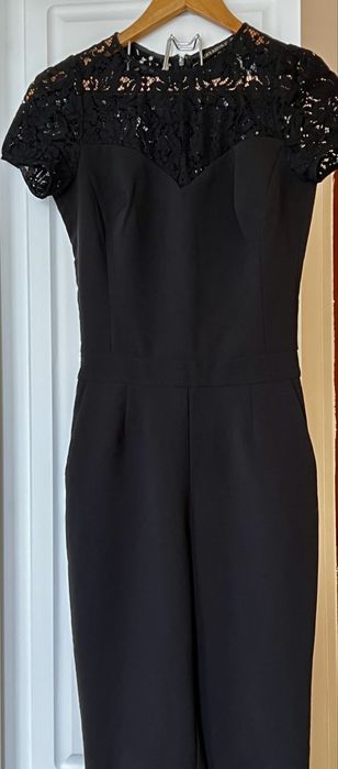 Вечерние платья и комбинезоны